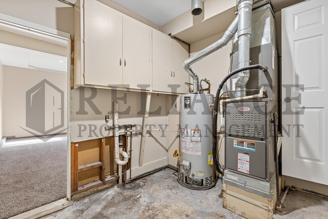 Building Photo - 1925 S Elizabeth St