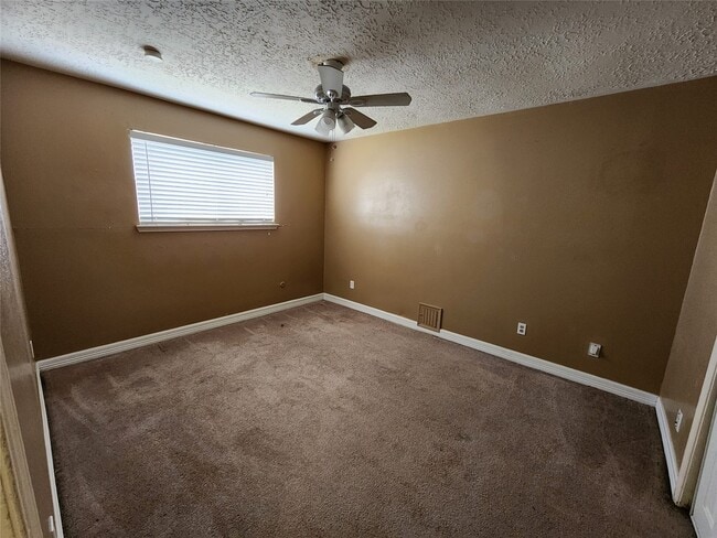 Building Photo - 1314 Mossridge Dr