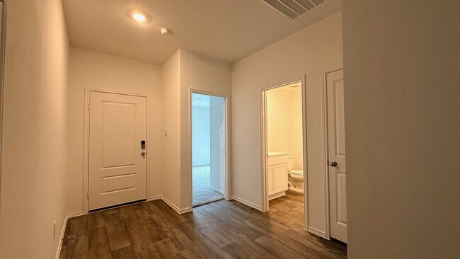 Building Photo - 3807 Axyl Run Ct