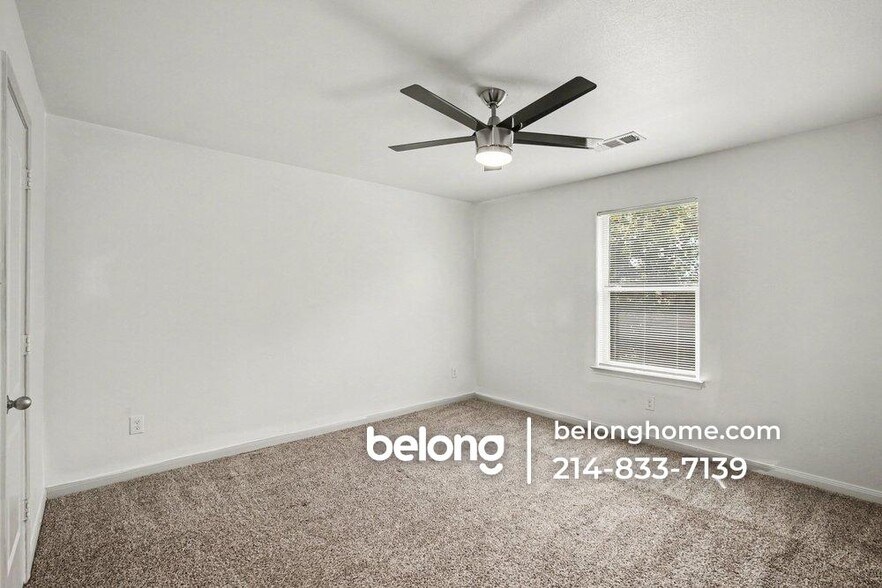 Building Photo - 1004 Junegrass Ln