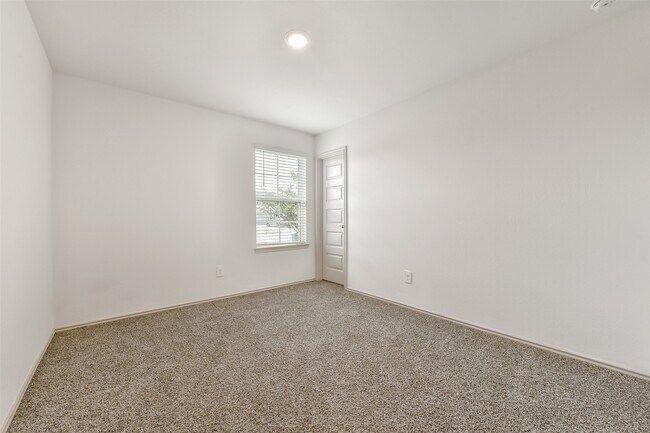Building Photo - 9710 Wall St
