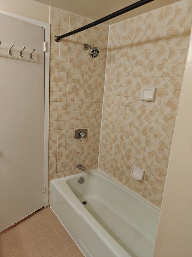 Building Photo - 3705 S George Mason Dr