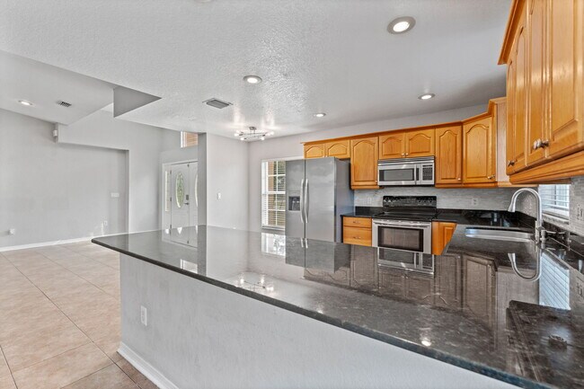 Building Photo - 6515 34th Ave N