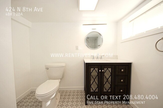 Building Photo - 424 N 8th Ave
