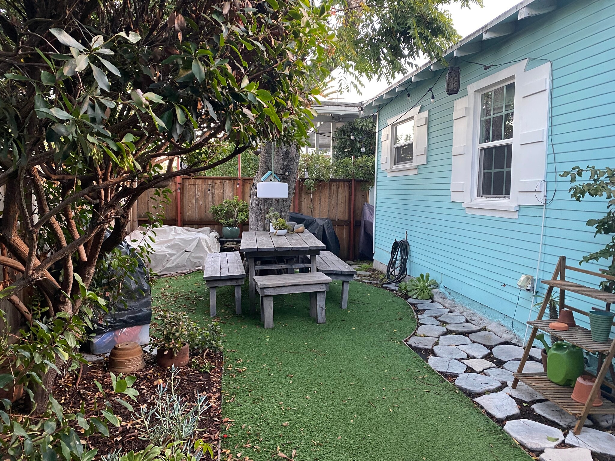 Plenty of room for outdoor furniture -Great for entertaining - 912 1/2 California Ave