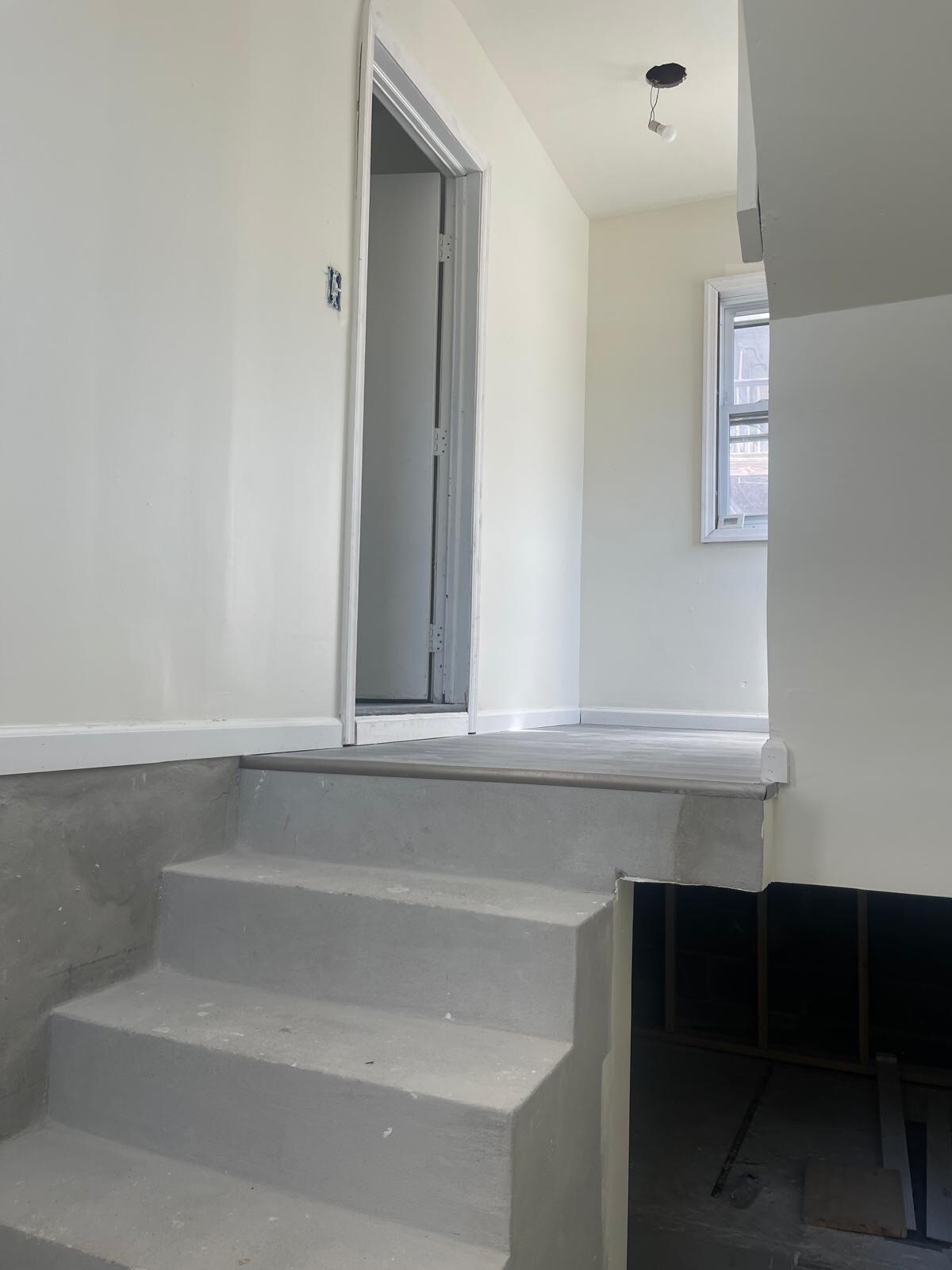 Building Photo - 242 Union Ave