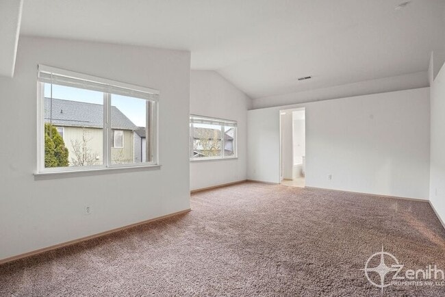 Building Photo - 17019 SE 3rd St