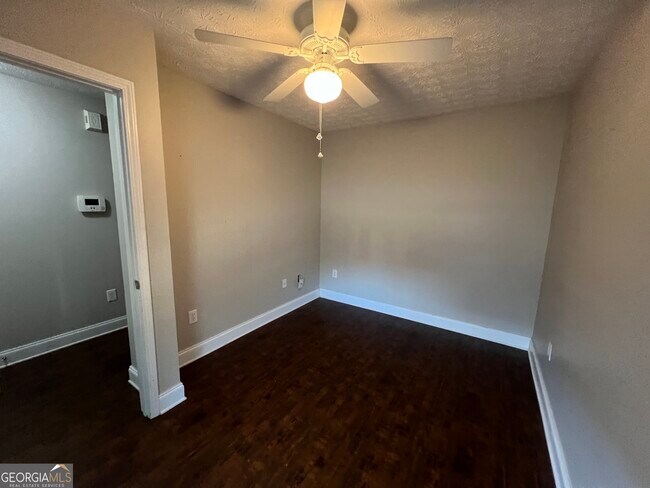 Building Photo - 333 Tara Commons Cir