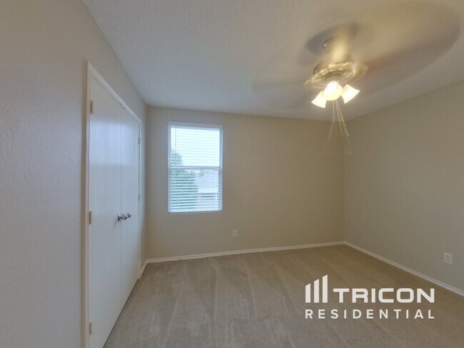 Building Photo - 5009 River Rock Blvd