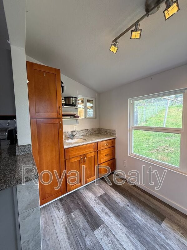 Building Photo - 5435 Lower Kula Rd