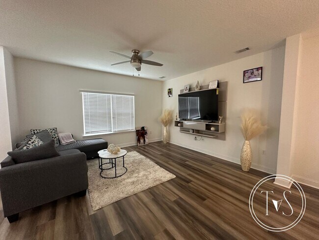 Building Photo - RATE DROP ALERT (was $2500/month) and FALL...