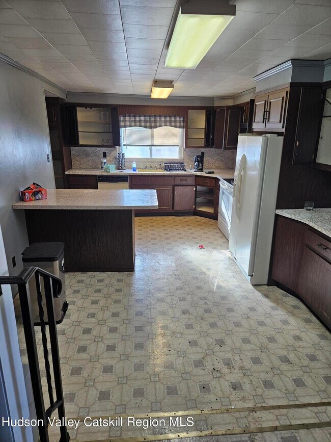 Building Photo - 798 Lattintown Rd