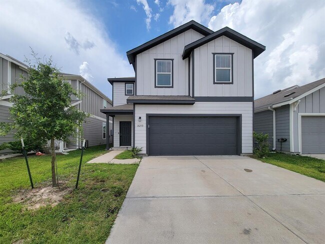 Primary Photo - 16230 Dutton Clover Dr