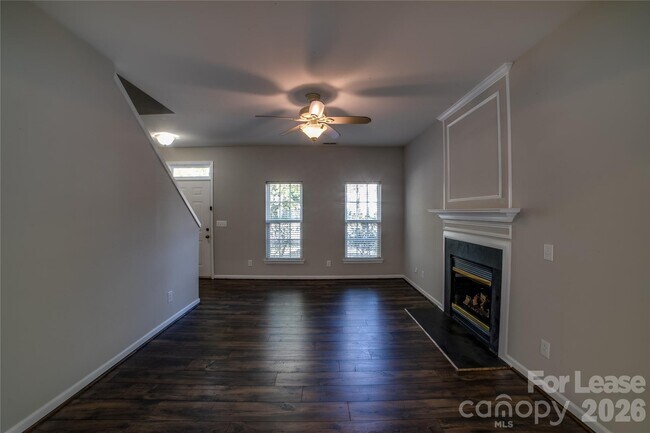 Building Photo - 6434 Gatesville Ln