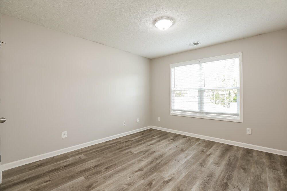 Building Photo - 225 Comet Ct