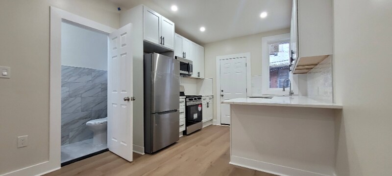 Building Photo - 1517 S Napa St