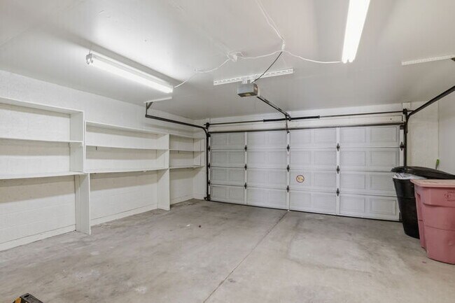 Building Photo - Beautiful Home in McCormick Ranch