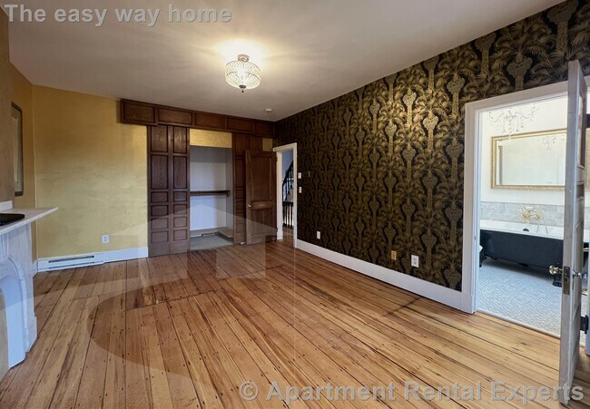 Building Photo - 482 Columbus Ave