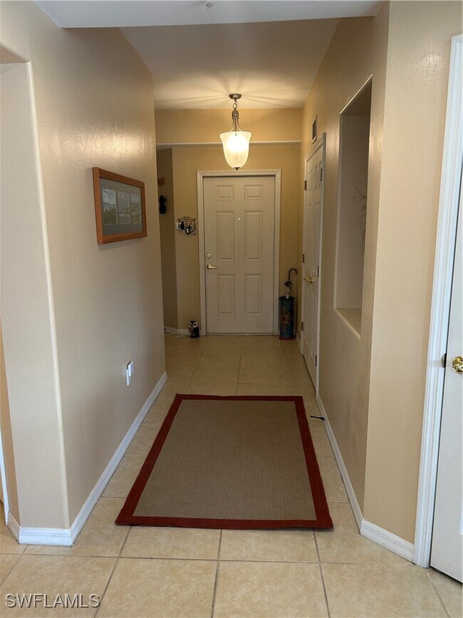 Building Photo - 1390 Tiffany Ln