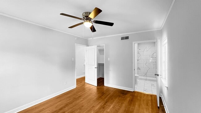 Building Photo - 1049 N Idlewild St