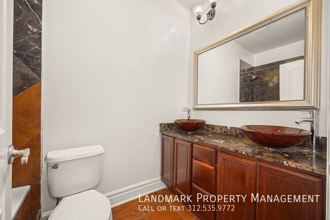 Building Photo - 4856 S Prairie Ave