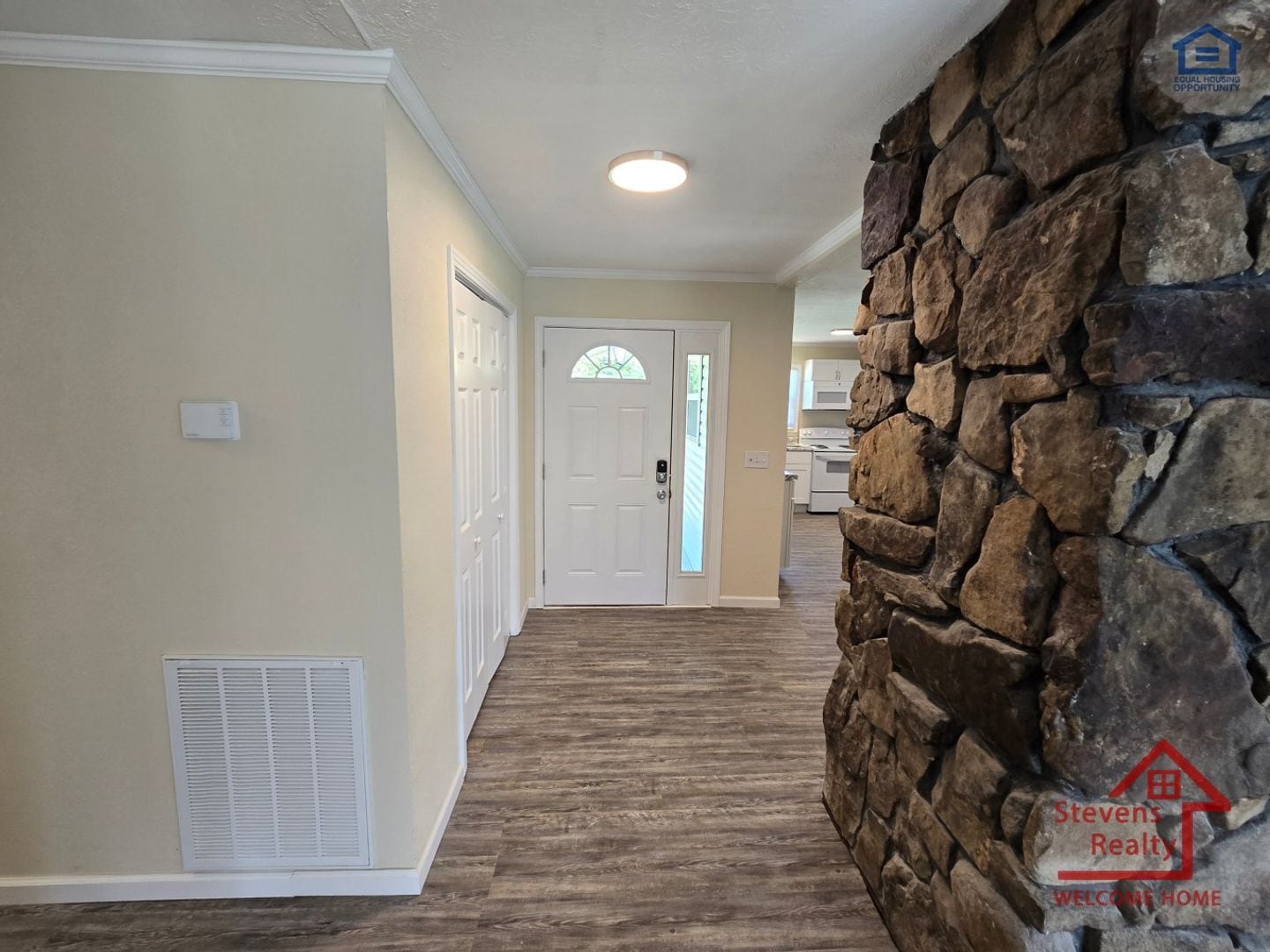 Building Photo - 311 Choate Cemetery Rd