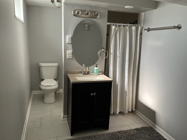 Building Photo - 2063 Coral Ln