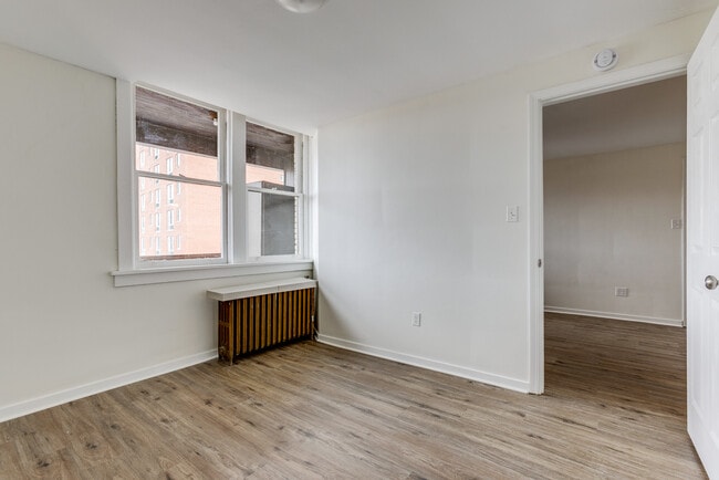 Building Photo - 525 Washington Ave