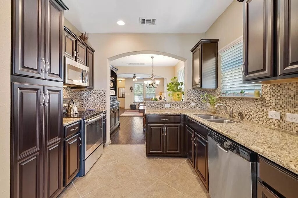 Building Photo - 1022 Lost Pines Ln