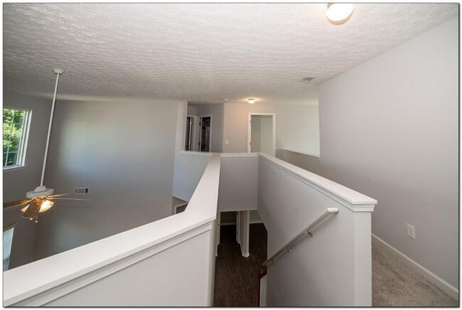 Building Photo - 3832 Roxberry Hill Ln NE