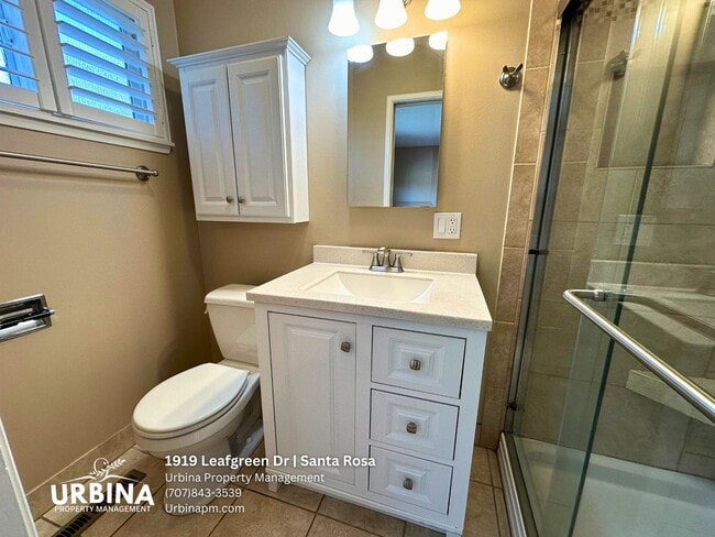 Building Photo - Move-In Ready 3-Bedroom Gem in Santa Rosa with Gorgeous Outdoor Space!
