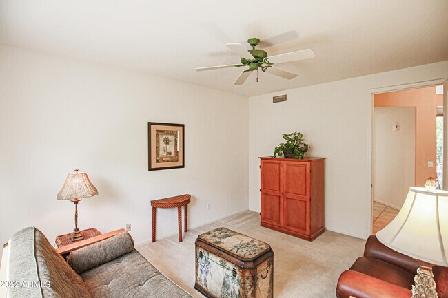 Building Photo - 4639 N Clear Creek Dr