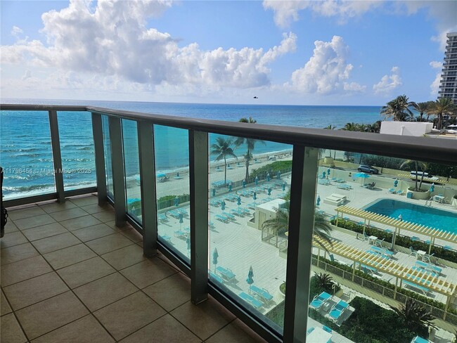 Building Photo - 2501 S Ocean Dr