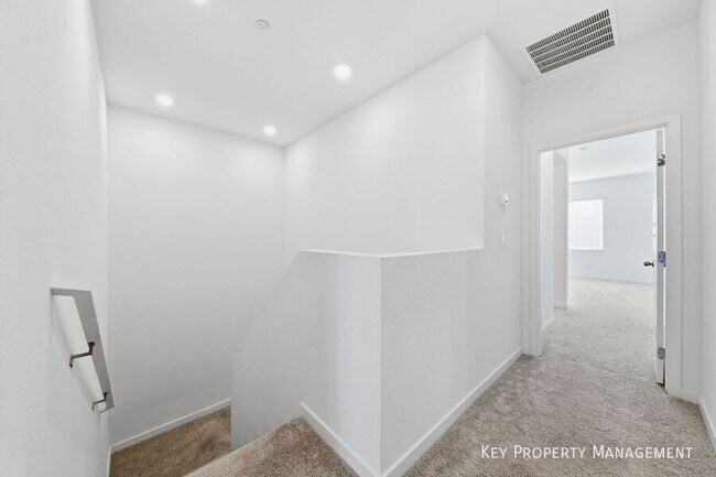 Building Photo - 1531 Emilia Xing Pl