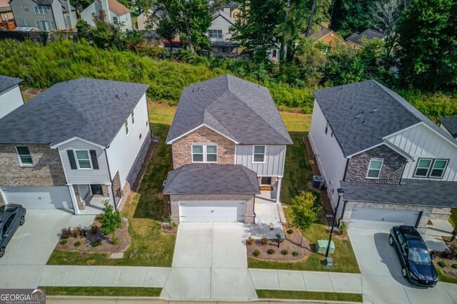 Building Photo - 1325 Lyon Wy Dr