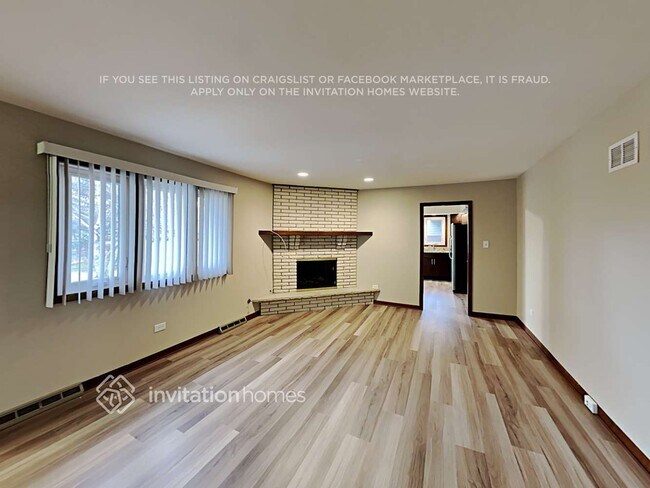 Building Photo - 7526 Cashew Dr