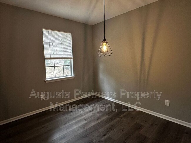 Building Photo - 4565 Rockdale Ct