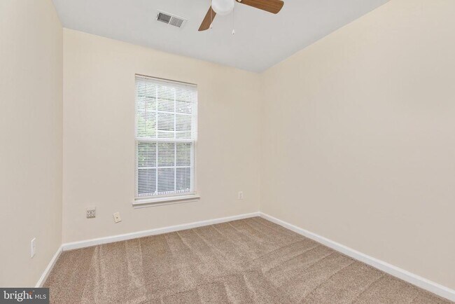Building Photo - 313 Frontier Fort Ln