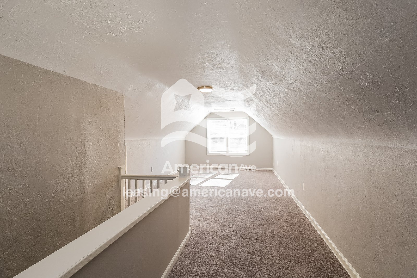 Building Photo - 3733 N Gladstone Ave