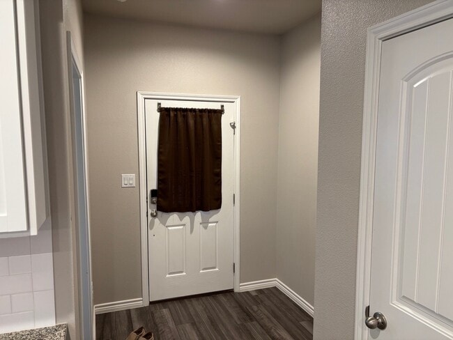 Building Photo - 7326 Tristan Dr