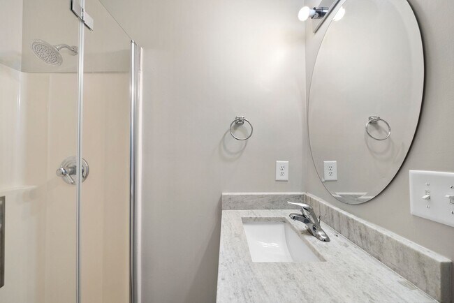 Building Photo - 201 Tonylee Ct