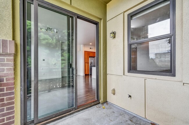 Building Photo - 1107 66th St