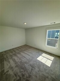 Building Photo - 237 Founders Blvd
