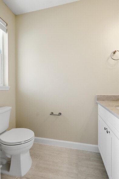 Building Photo - 216 S Florida Ave