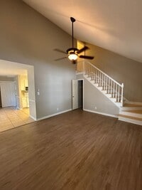 Building Photo - Townhome for Rent