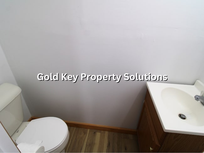 Building Photo - Nicely Updated 3 BR 1.5 BA House with Central Air and Garage (NO SECTION 8)