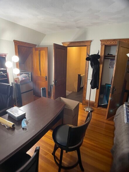Building Photo - 163 Allston St