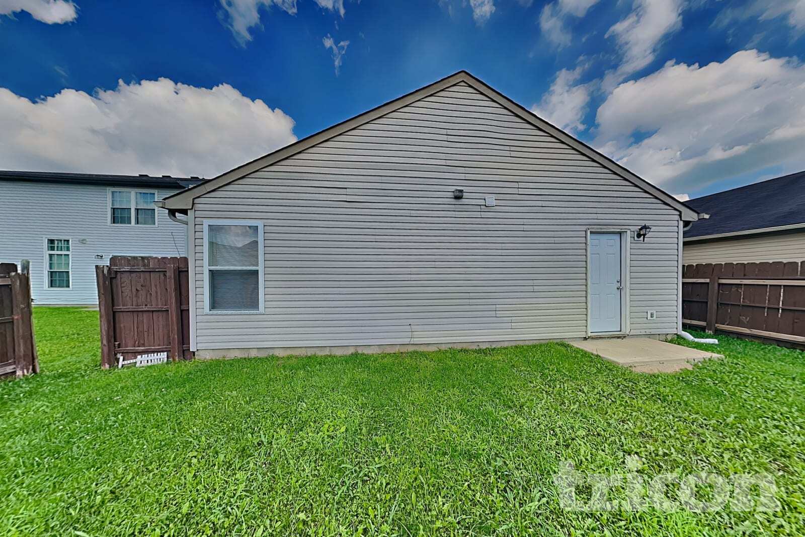 Building Photo - 1836 Farm Meadow Dr