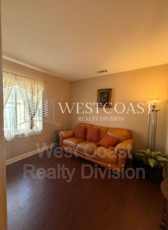 Building Photo - 42764 Portraits Ln