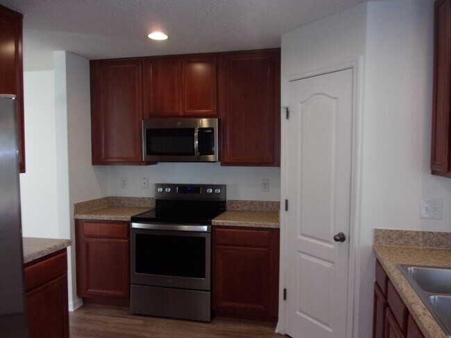 Building Photo - 274 Syrah Way
